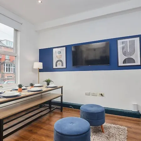 Large House Close To - Ideal For Groups Vakantiehuis *