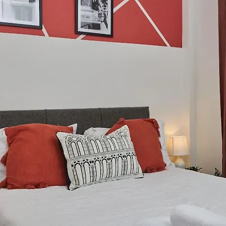 Large House Close To - Ideal For Groups 度假居 利兹