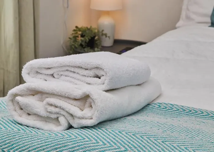 Large House Close To - Ideal For Groups 別荘